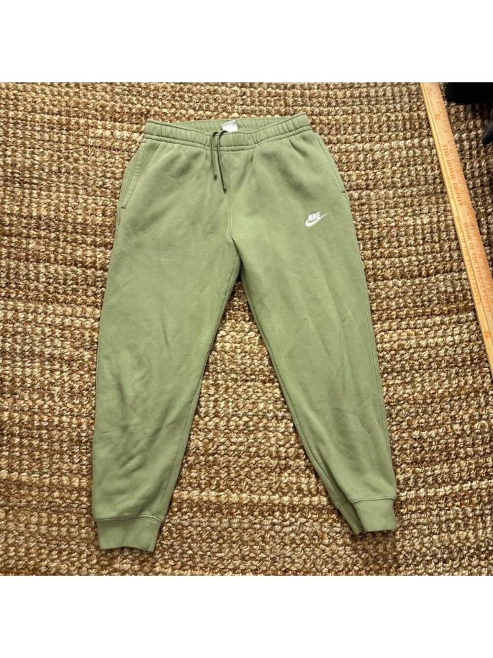 Men Nike Club Fleece Joggers Sweatpants Standard Fit Green Medium Style BV2671-3